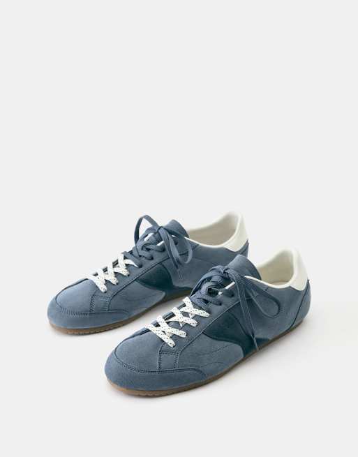 Pull&Bear slim-fit sneakers in blauw, 2 van 4