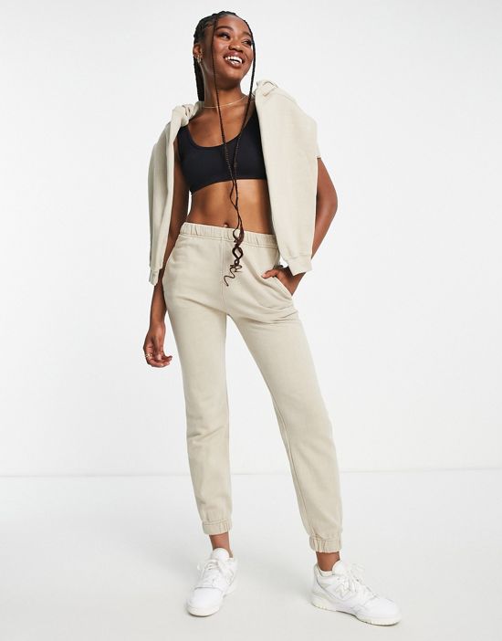 https://images.asos-media.com/products/pullbear-slim-leg-sweatpants-in-sand-part-of-a-set/203747125-1-sand?$n_550w$&wid=550&fit=constrain