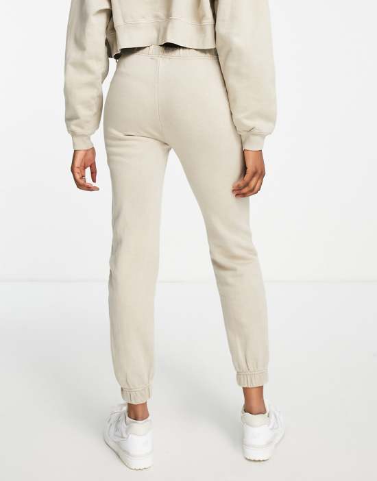 https://images.asos-media.com/products/pullbear-slim-leg-sweatpants-in-sand-part-of-a-set/203747125-2?$n_550w$&wid=550&fit=constrain