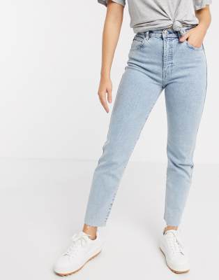 light wash slim mom jeans