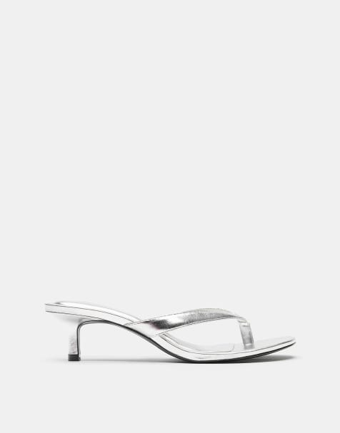 Pull&Bear - Sølvfarvede metalliske sandaler med hæl - view 1