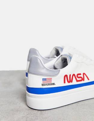 pull and bear nasa sneakers