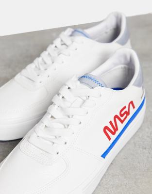 pull and bear nasa sneakers