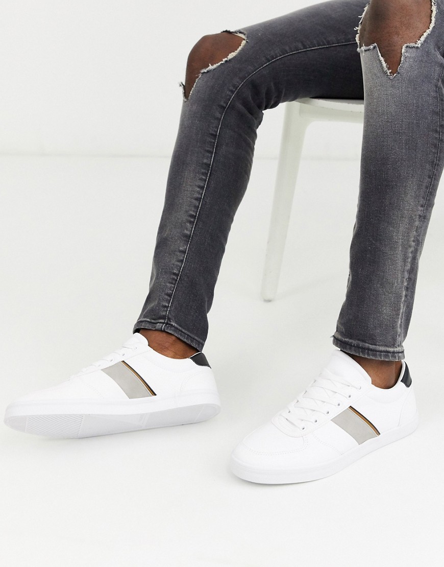 Pull&Bear - Sneakers bianche con inserto a contrasto sul tallone e riga laterale-Bianco