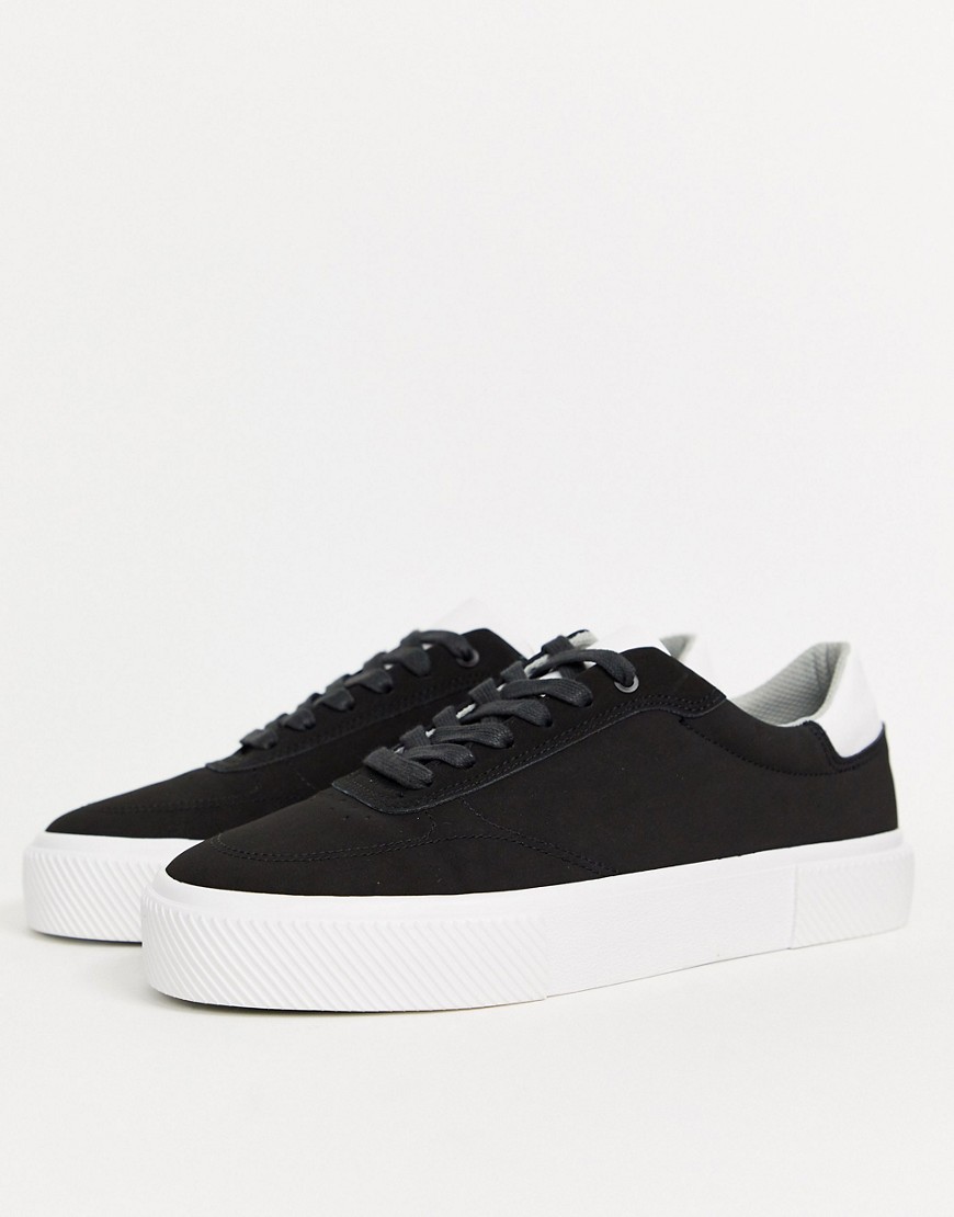 Pull&Bear - Sneakers con suola e linguetta sul tallone a contrasto nere-Bianco