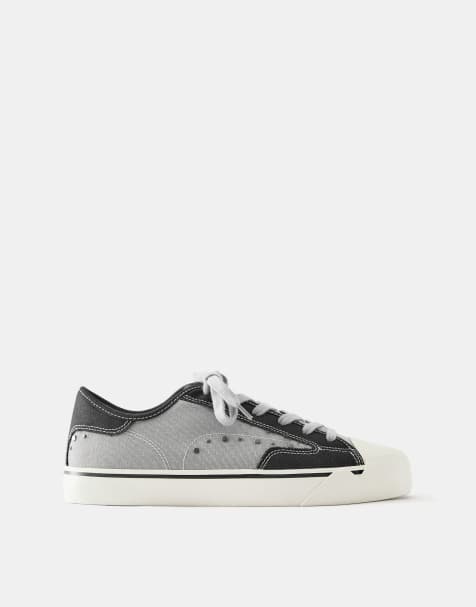 Pull&Bear sneakers i grått med flera delar och nitar - view 1