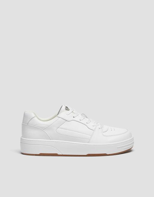 white pull on sneakers