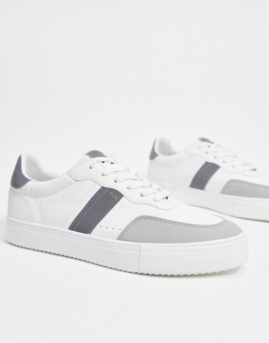 Pull & Bear sneakers with chunky sole and stripe in white