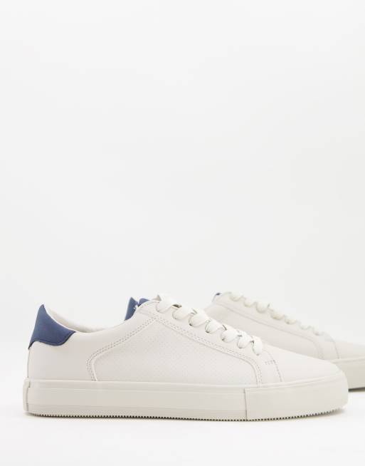 Pull&Bear sneakers with navy back tab in off white