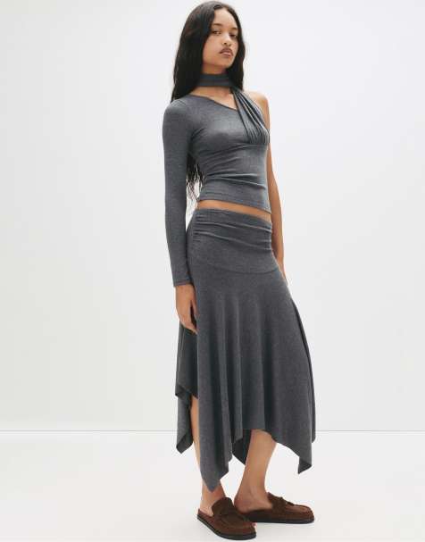 Pull&Bear Soft touch asymmetric midi skirt in grey - view 1