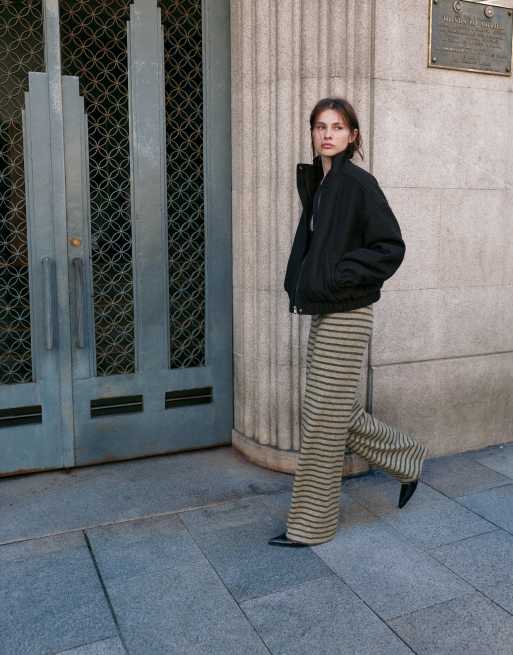 Pull&Bear Soft-touch wide-leg trousers in striped, 3 of 6