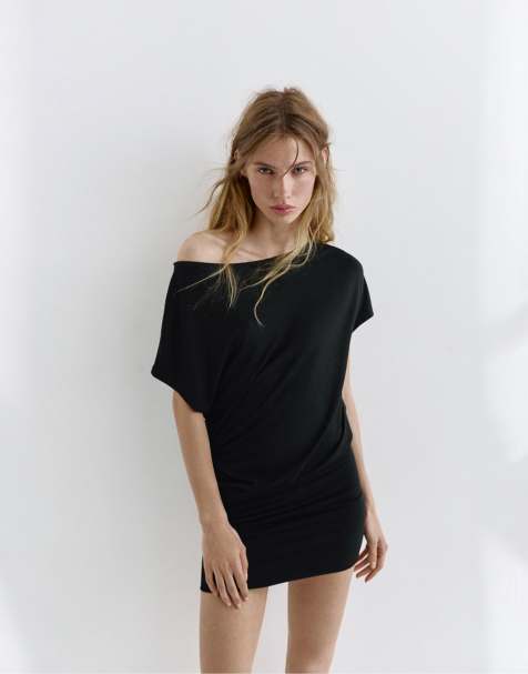 Pull&Bear - Sort kort kjole med asymmetrisk snit - view 1