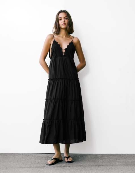 Pull&Bear - Sort midikjole med stropper og broderier - view 1