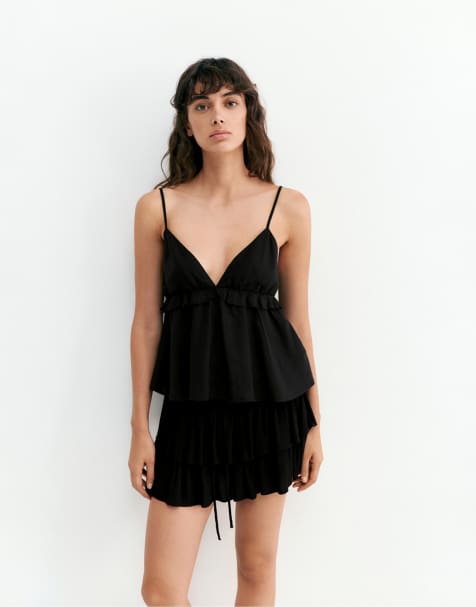 Pull&Bear - Sort skort med flæser - view 1