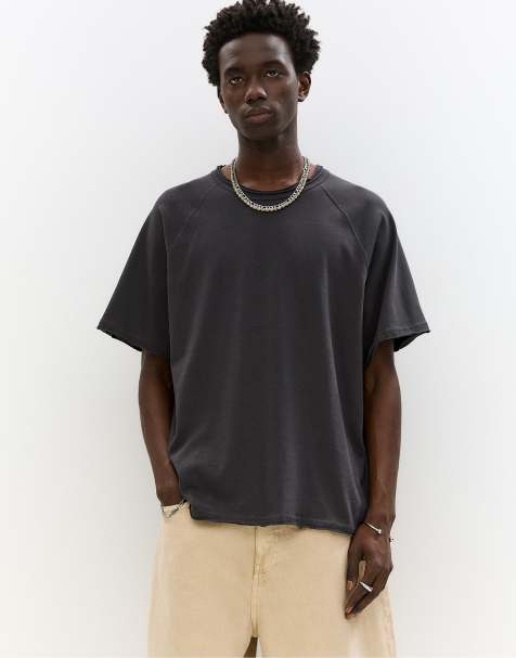 Pull&Bear - Sort T-shirt med korte ærmer og kantdetaljer - view 1