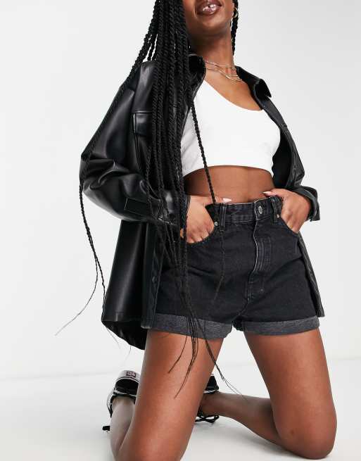 Pull&Bear - Sorte højtaljede mom-shorts i denim