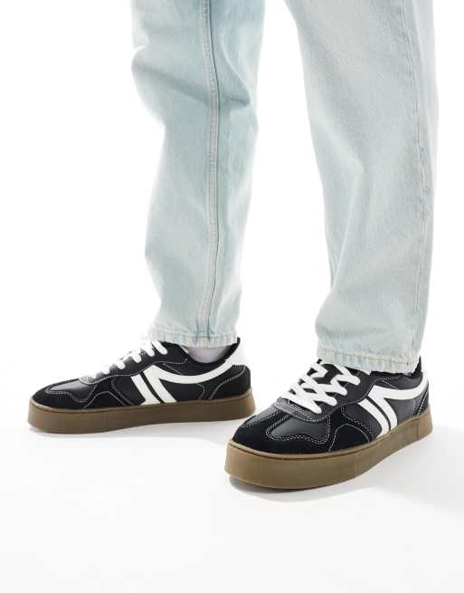 Pull&Bear - Sorte sneakers med kontrastdesign i vintagestil 