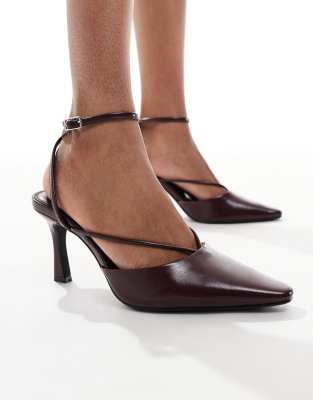 Pull & Bear - Spitze Pumps in Burgunderrot