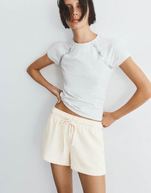 Pull&Bear Sports shorts with elastic waist in beige, 4 of 4