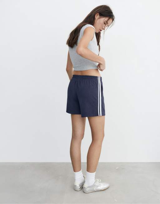 Pull&Bear Sports shorts with side stripes in navy, 4 of 4