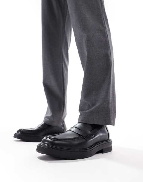 Pull&Bear square toe loafers in black - view 1
