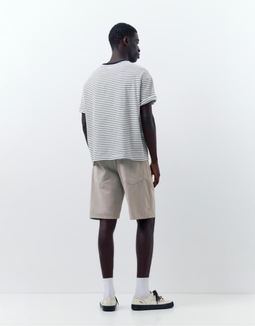 Pull&Bear – Standard – Bermuda-Jeansshorts in Blassgrau, 2 von 4