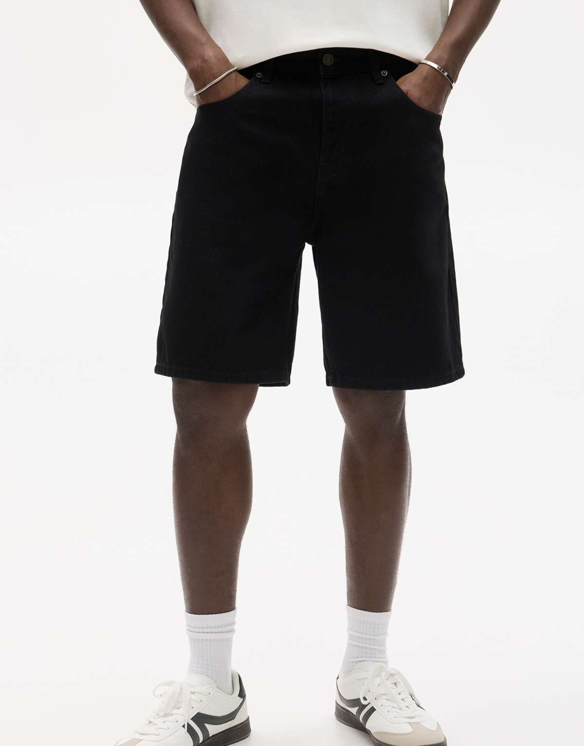 Pull&Bear standard denim bermuda shorts in black