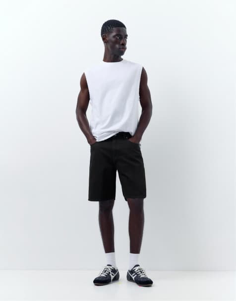 Pull&Bear Standard denim bermuda shorts in black - view 1