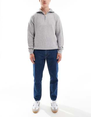 standard fit rinse wash jeans in dark blue