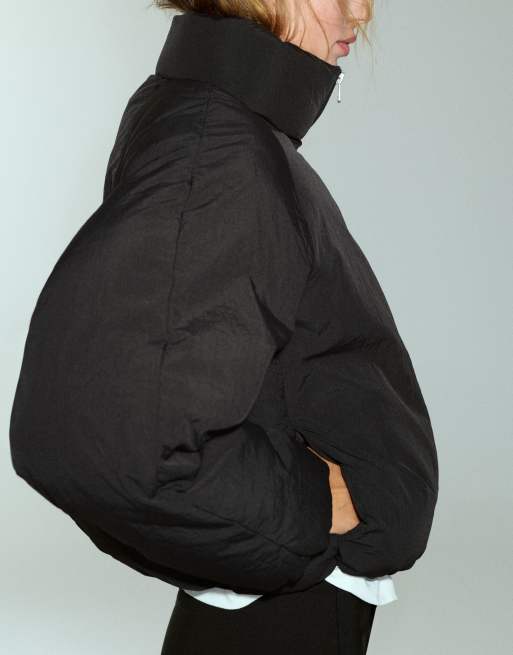 Pull&Bear Steppjacke mit hohem Kragen in Schwarz, 2 von 7