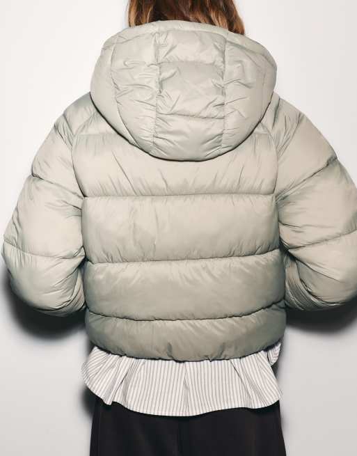 Pull&Bear Steppjacke mit Kapuze in hellem Khaki, 2 von 7