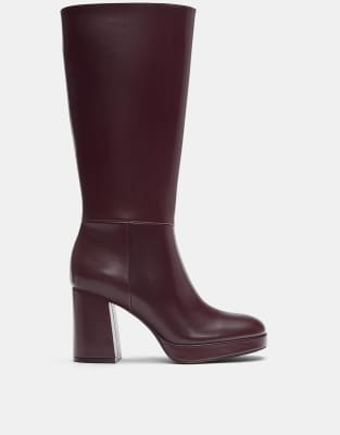 Pull & Bear - Stiefel in Kastanienbraun mit Plateausohle und hohem Absatz-Bunt