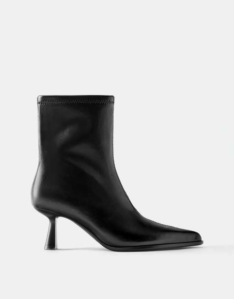 Pull&Bear – Stiefeletten in Schwarz mit Stiletto-Absatz - view 1