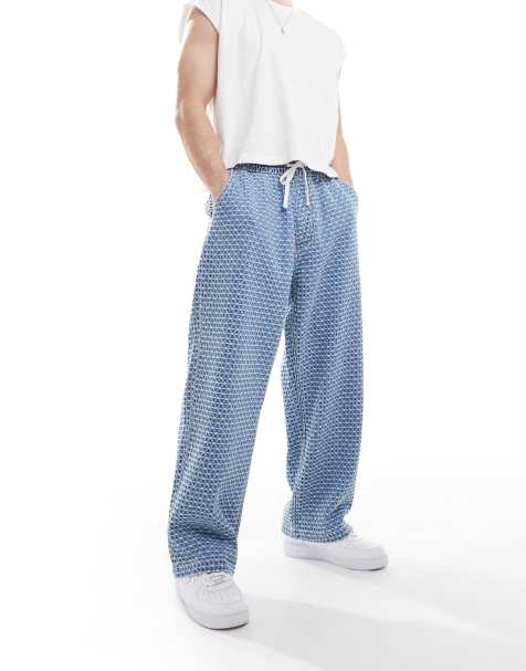 Pull&Bear stitch detail jeans in mid blue - view 1