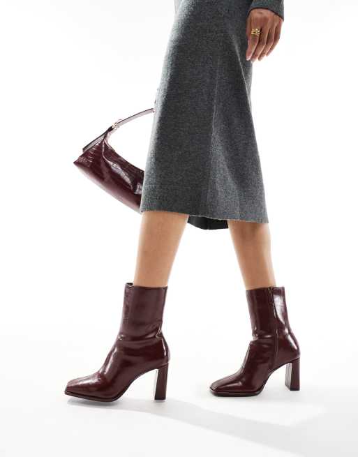 Pull&Bear - Stivaletti color bordeaux con punta squadrata e tacco
