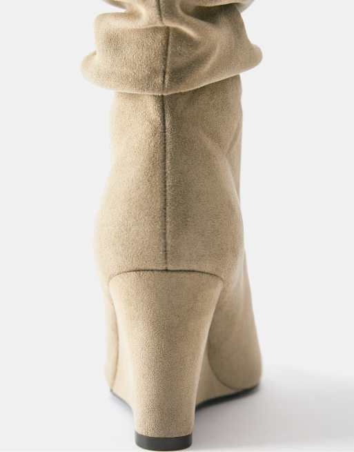 Pull&Bear stivaletti con zeppa color sabbia, 3 di 5