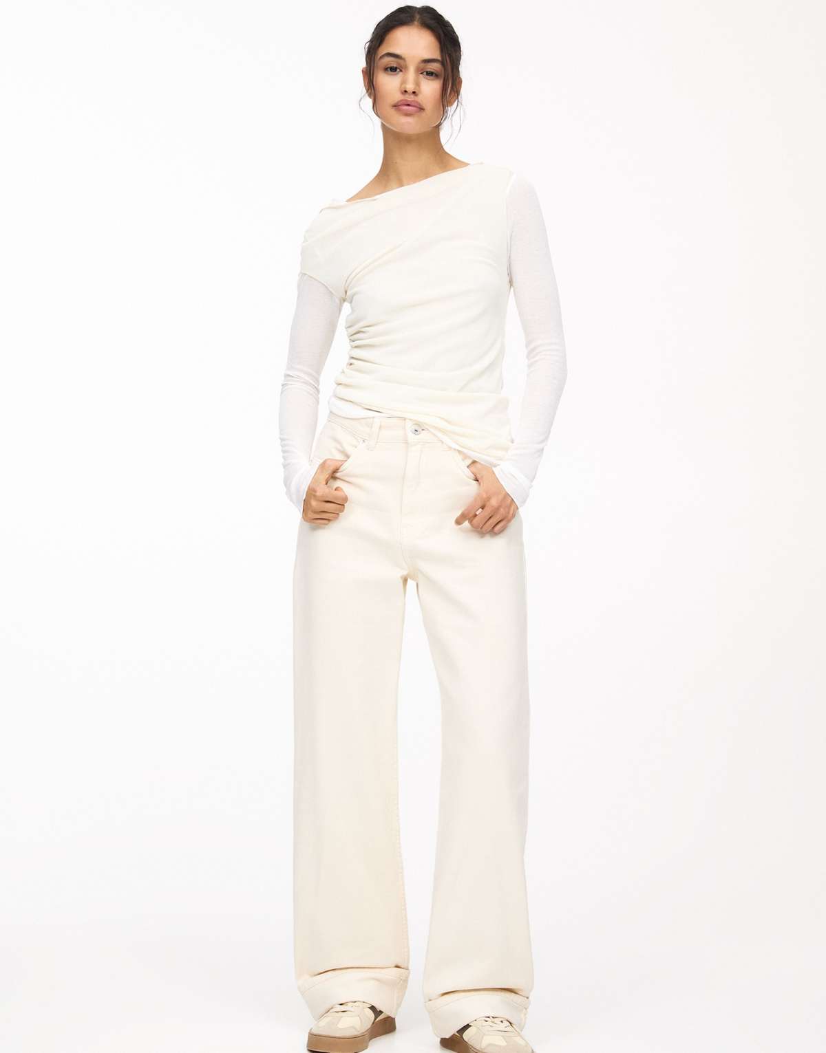 Pull&Bear Straight baggy jeans with turn-up hems in beige