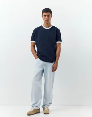 Straight Jeans in Blass-Indigo-Blau Blau 34