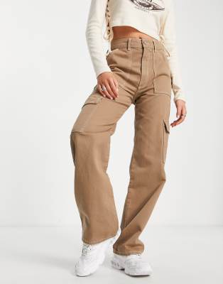 Pantalones cargo best sale pull and bear