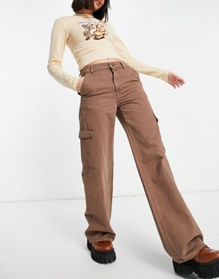 Pull&Bear straight leg cargo trousers in brown - ASOS Price Checker