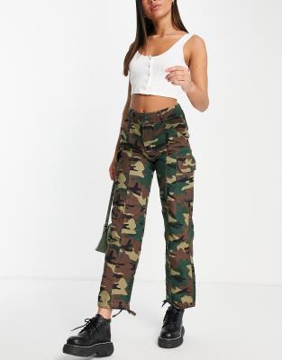 camo green pants