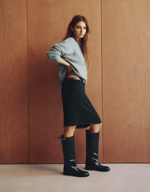 Pull&Bear Straight sequin midi skirt in black, 3 of 6