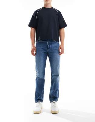 straight vintage jeans in mid blue