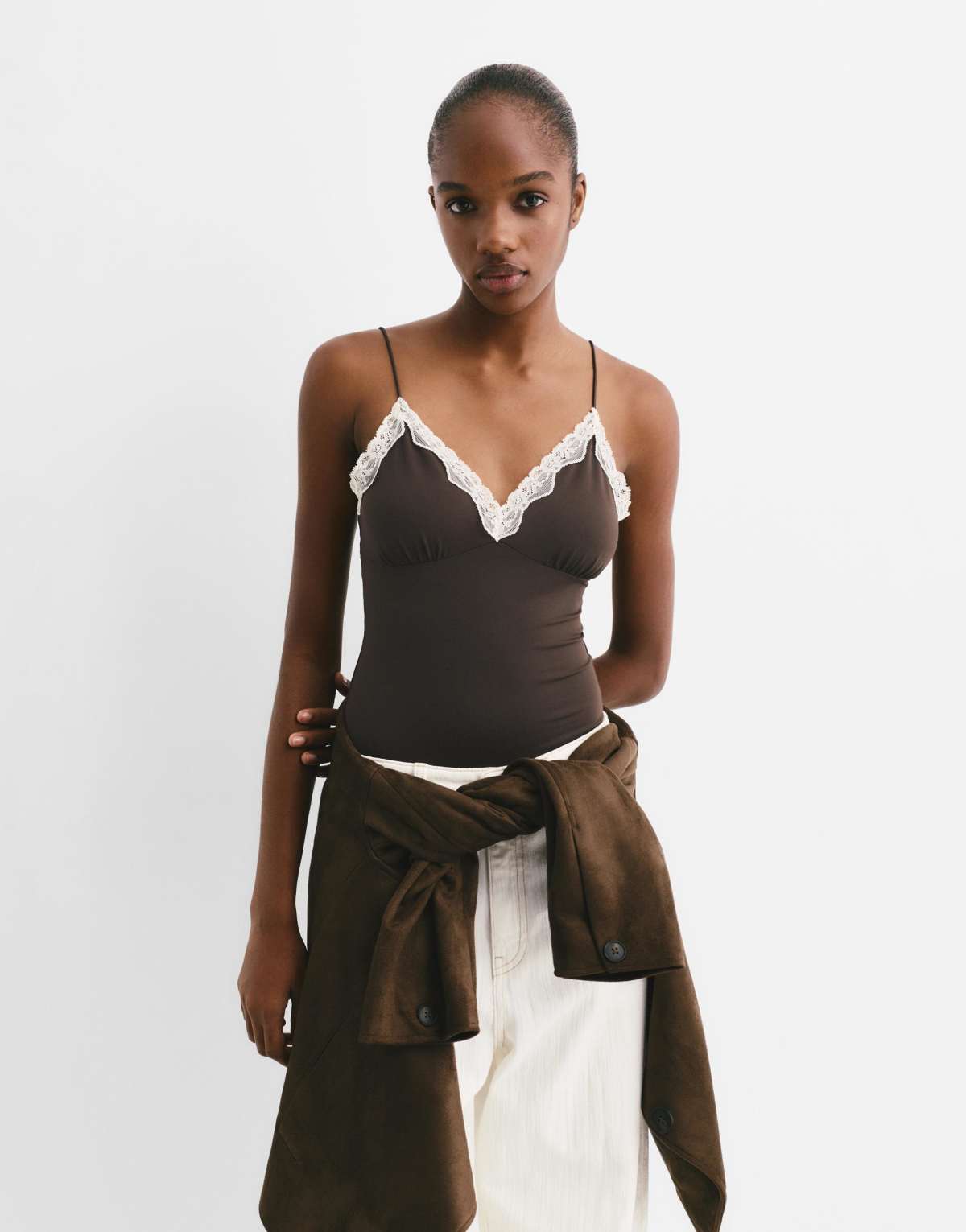 Pull&Bear Strappy balconette lace bodysuit in chocolate