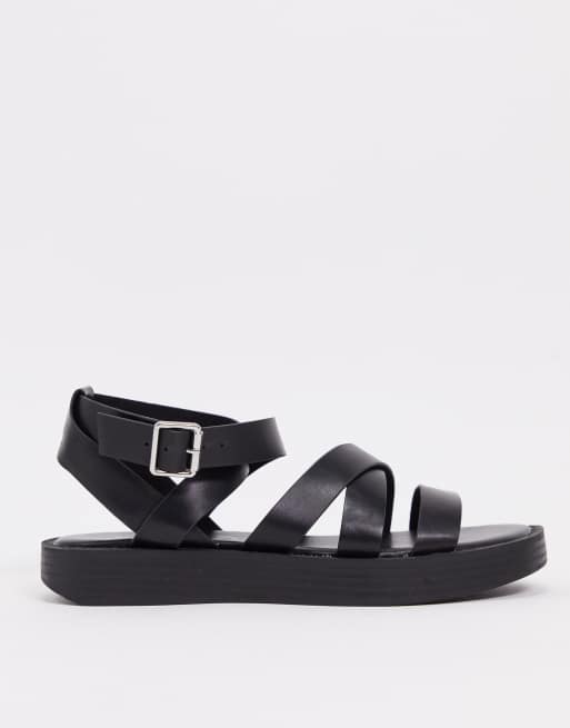 Sandalias en discount pull and bear