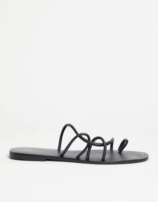 Pull&Bear strappy flat sandals in black - ASOS Price Checker