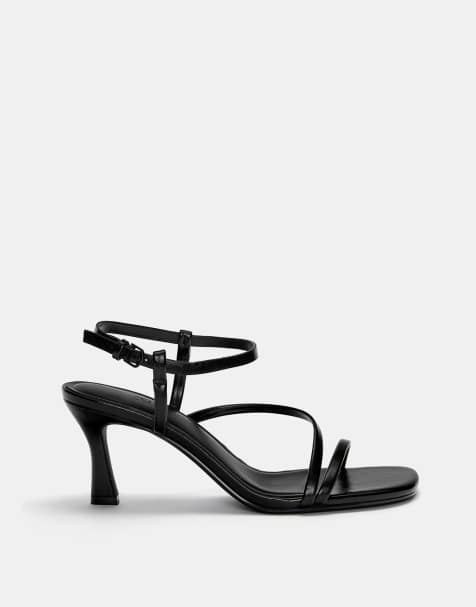 Pull&Bear strappy heeled sandals in black - view 1