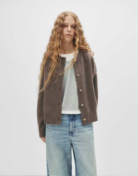 Pull&Bear – Strickjacke in Braun mit Raglanärmeln und Knöpfen - view 1