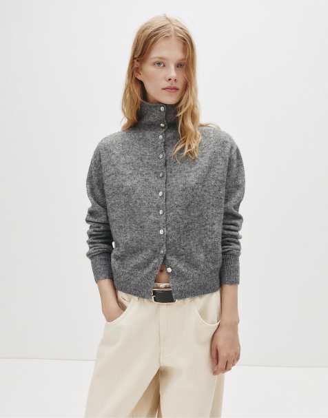 Pull&Bear – Strickjacke in grau meliert mit hohem Ausschnitt und Knopfleiste - view 1