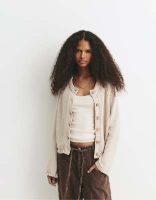 Pull & Bear - Strickjacke in Sand mit Raglanärmeln-Neutral